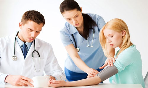 علائم فشار خون در جوانان