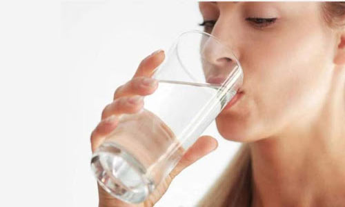 نوشیدن آب فراوان
